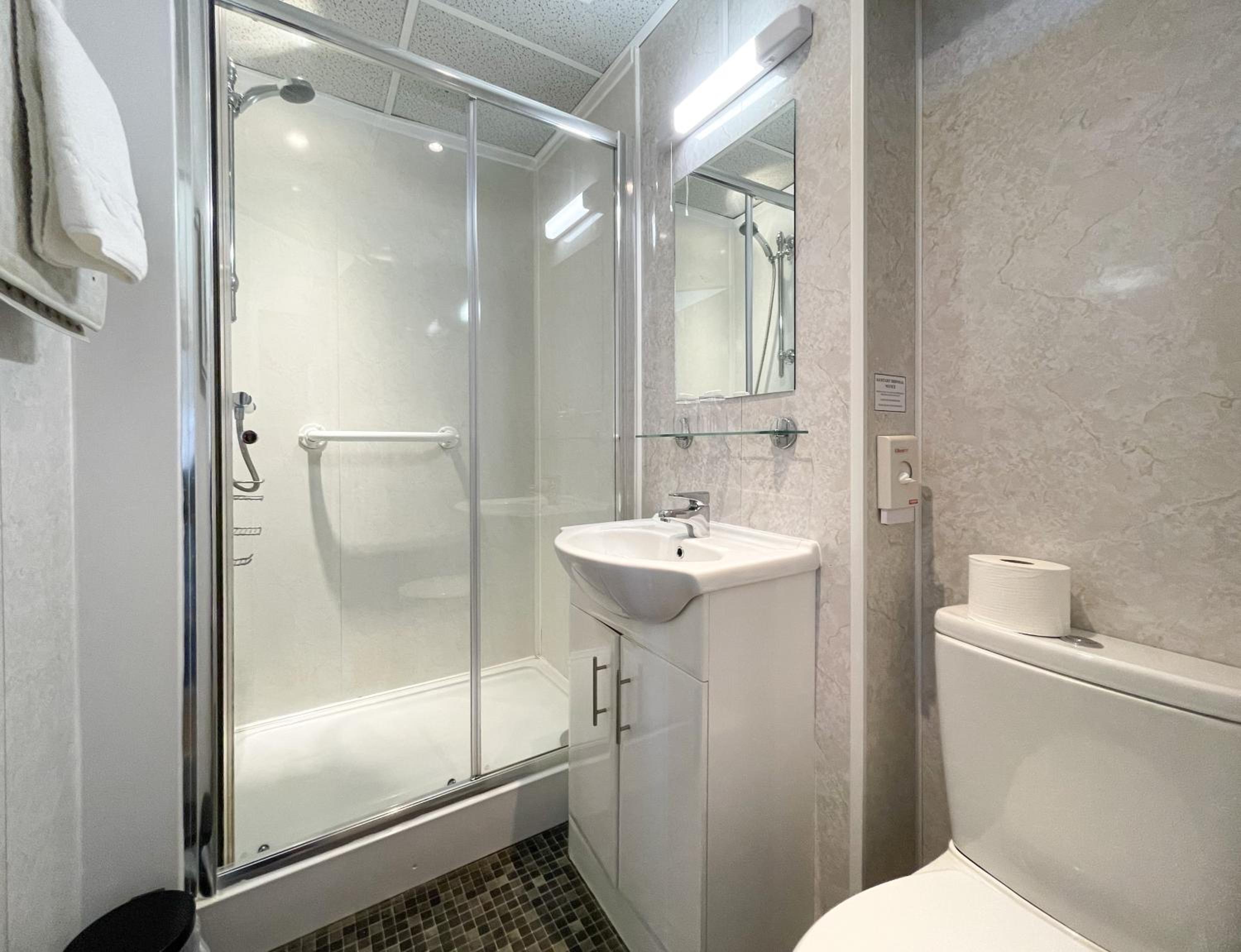 Room, Double Bed, Sea View, The Auckland Hotel 3/3