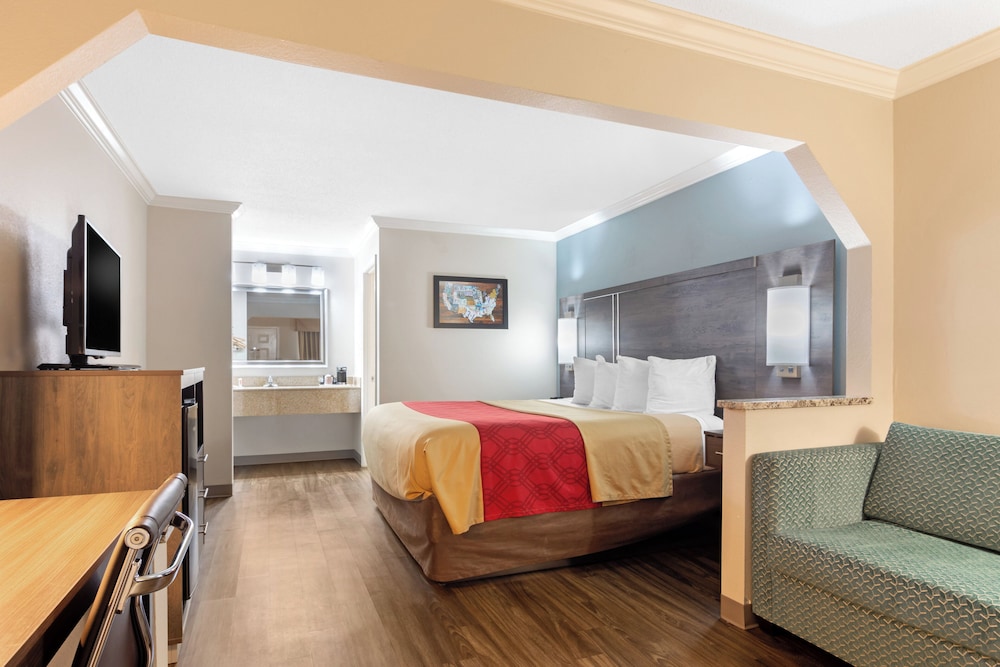 Econo Lodge Byron - Warner Robins 34/52