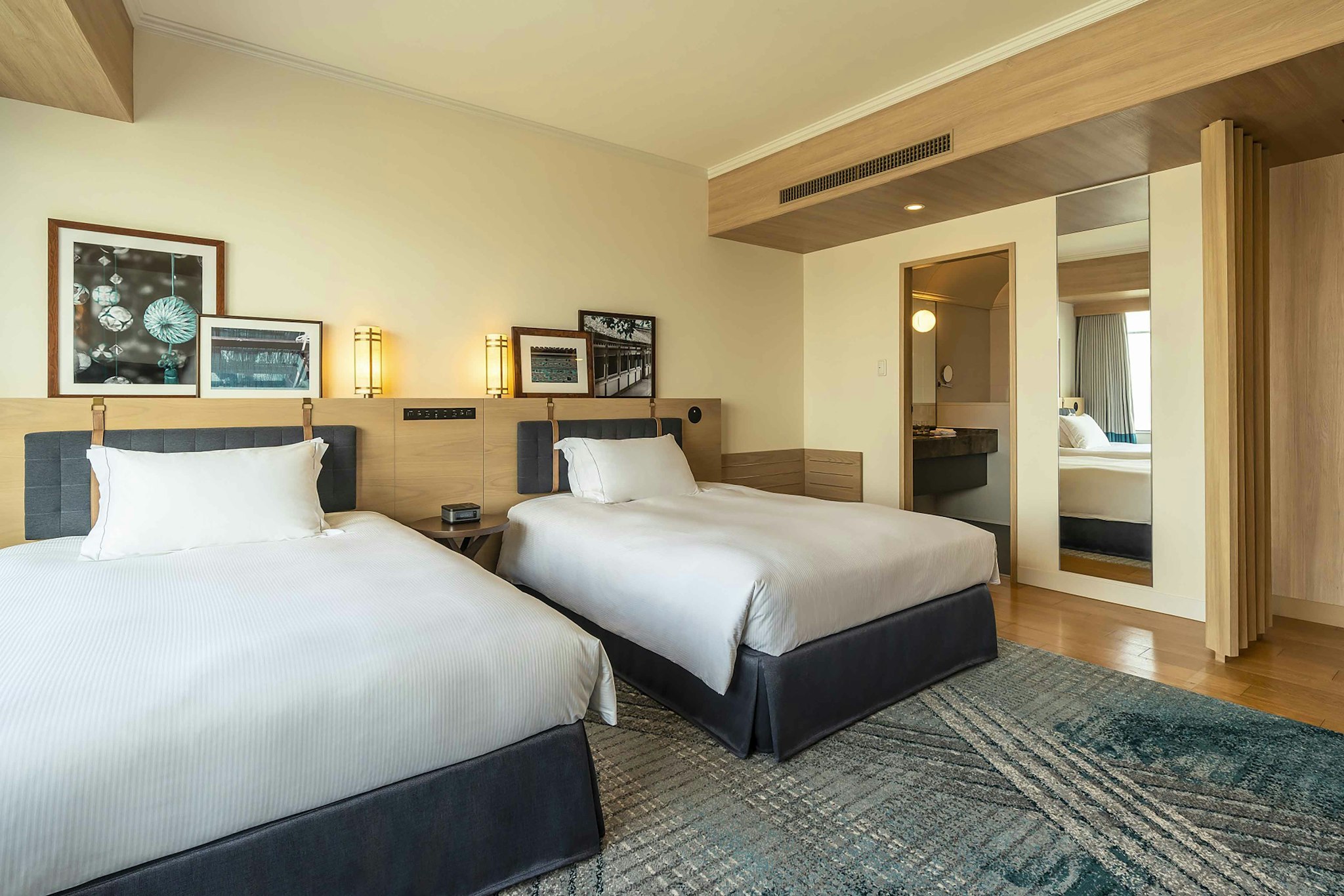 PREMIUM, DELUXE, TWIN BEDS