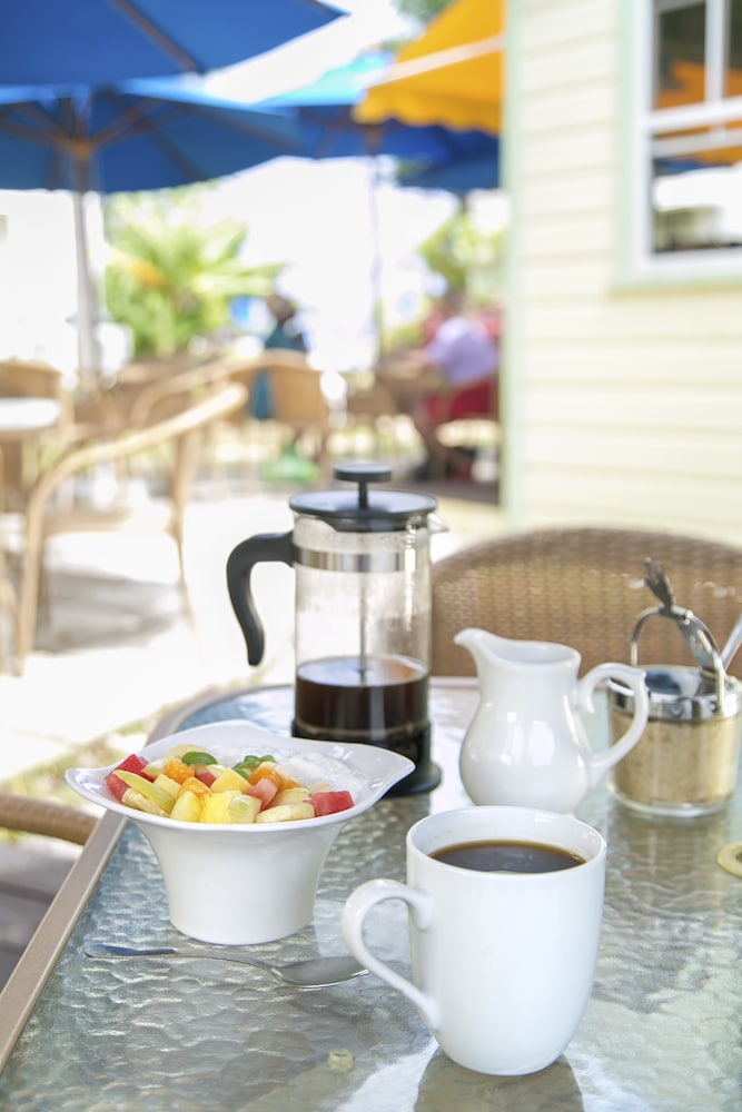 Beach View Hotel 34/50