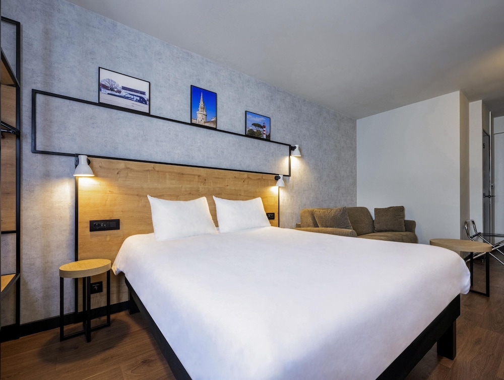 Ibis La Rochelle Vieux Port 21/64
