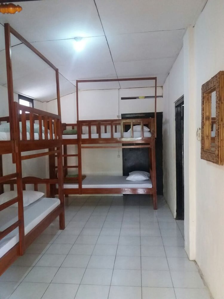 Ndalem Diajeng Homestay 8/25