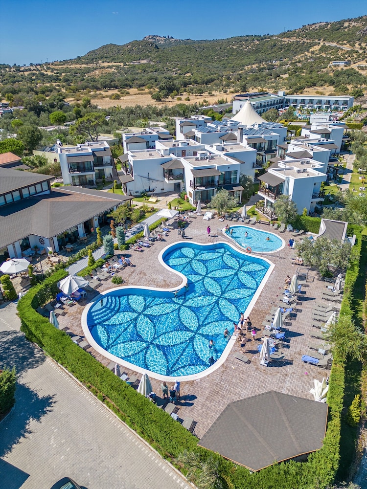 Assos Barbarossa Hotel 48/74