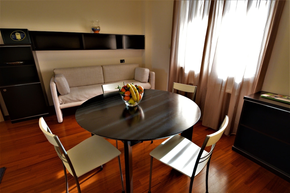 Residence Hotel Torino Uno 28/38