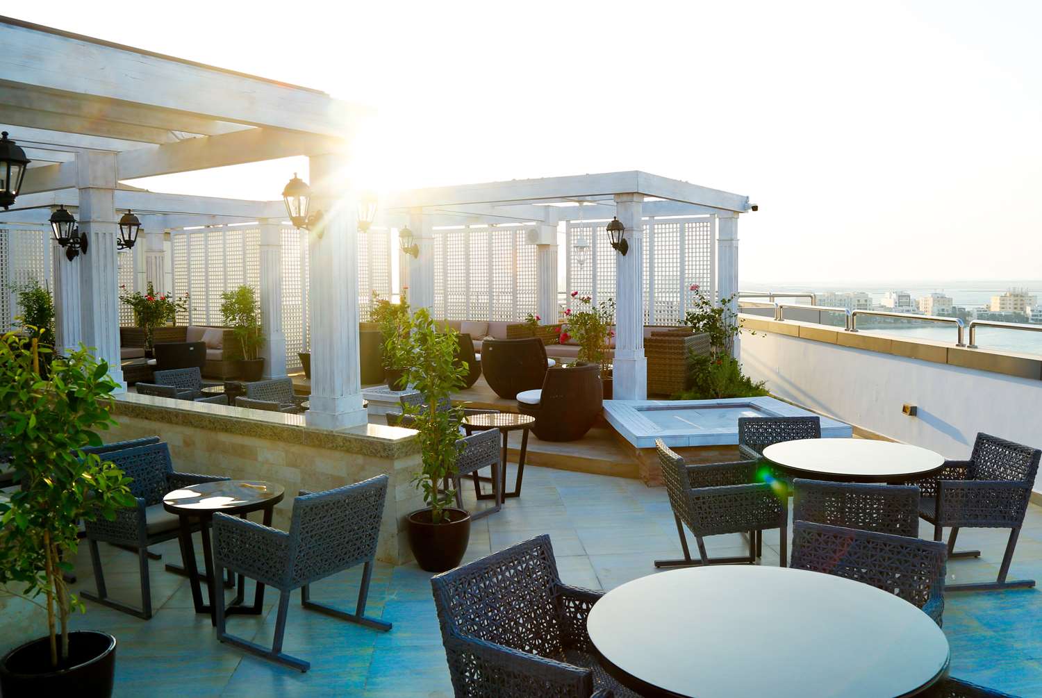 Ramada Hotel & Suites by Wyndham Amwaj Islands Manama 43/61
