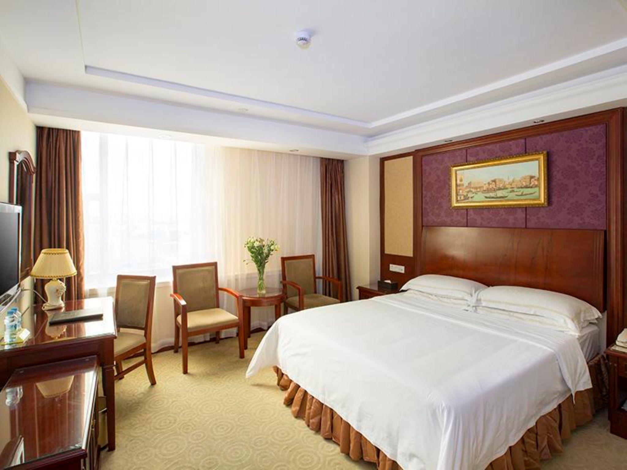 Vienna Hotel Huizhou Zhongkai Avenue 23/48