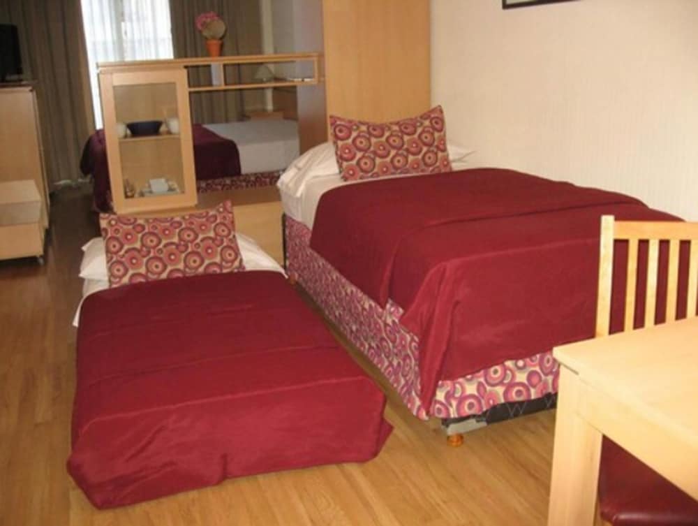 ROOM, TRIPLE