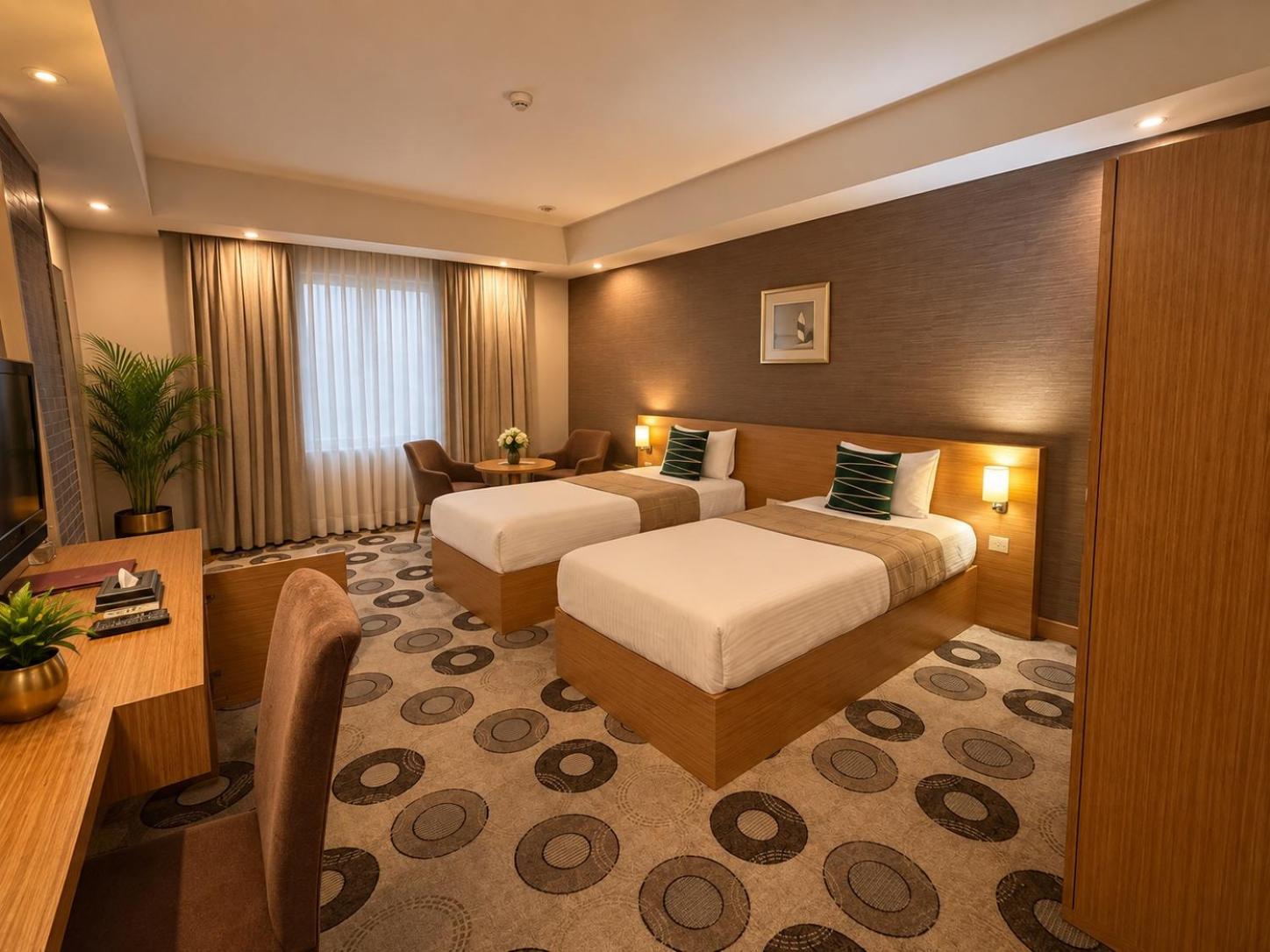 Grand Palace Hotel 30/71
