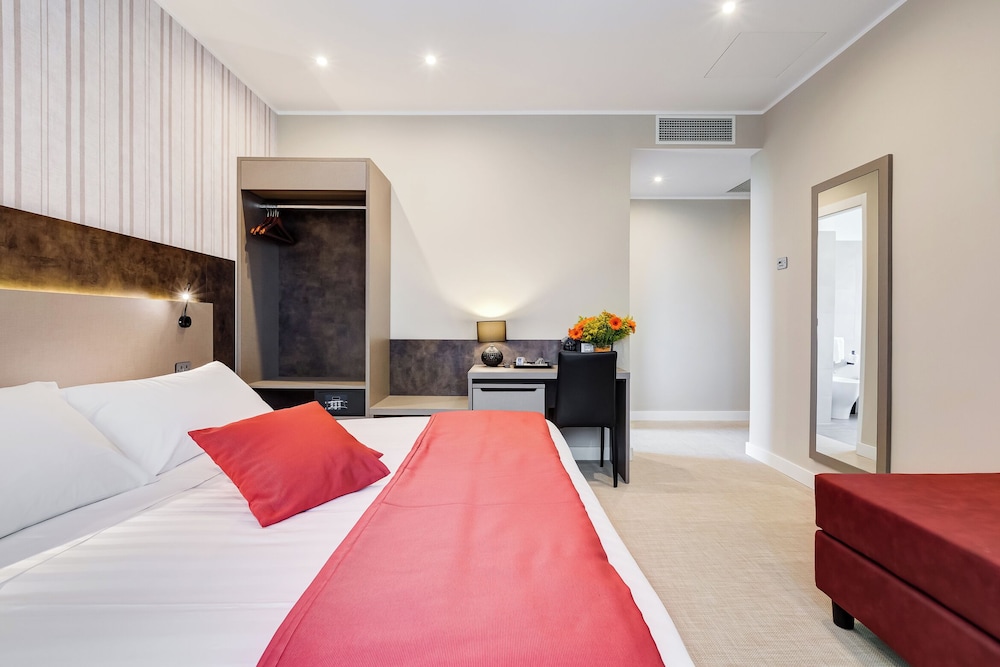 SUPERIOR, DOUBLE BED
