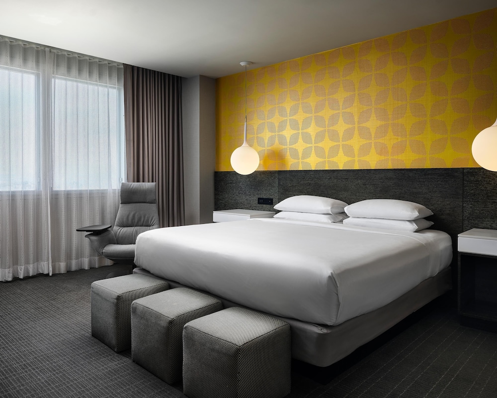 Hyatt Regency Los Angeles International Airport 11/46