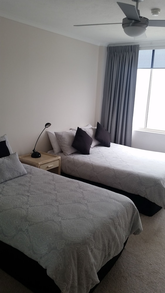 Beaconlea Tower Apartments 4/69