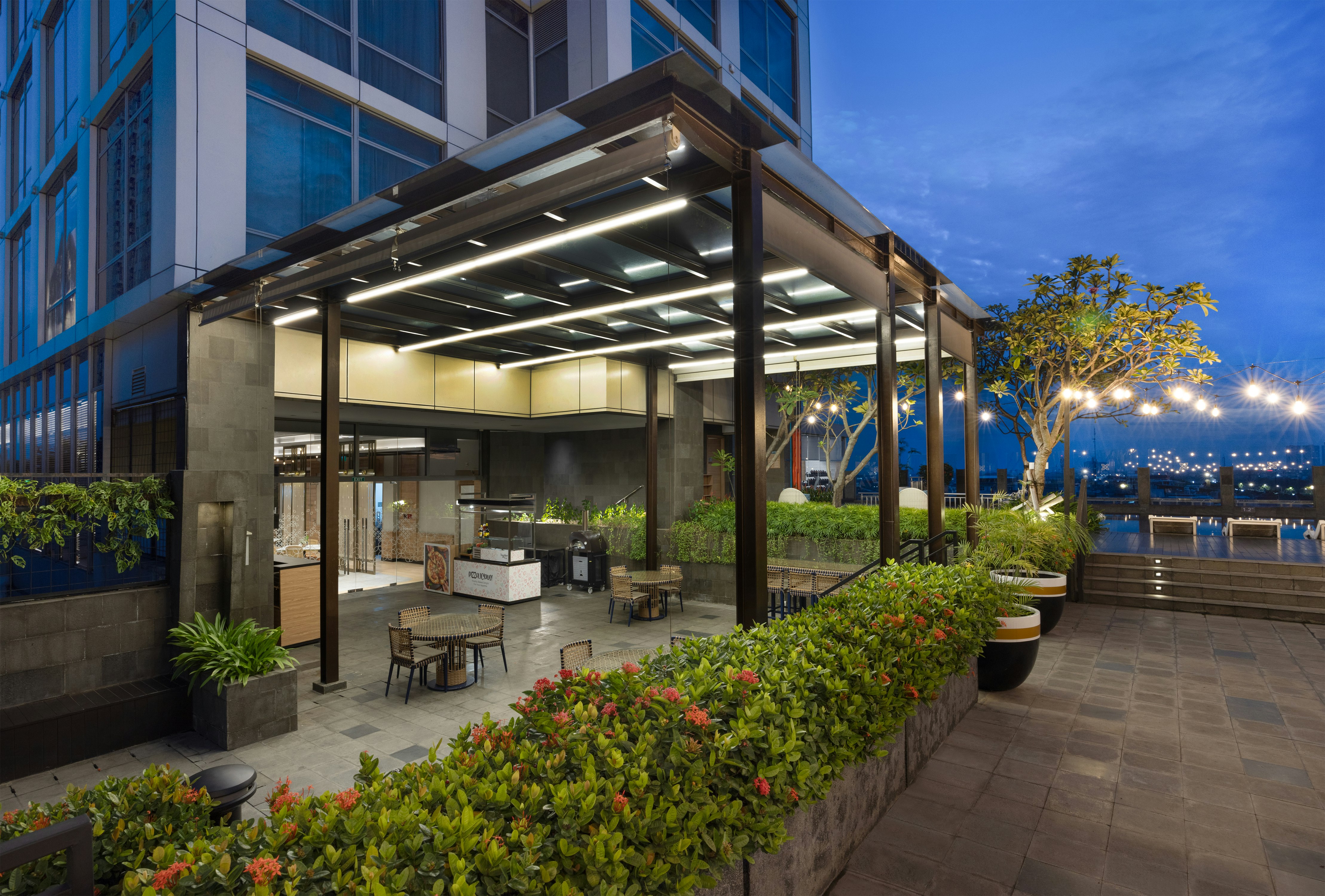 Hilton Garden Inn Jakarta Taman Palem 7/63