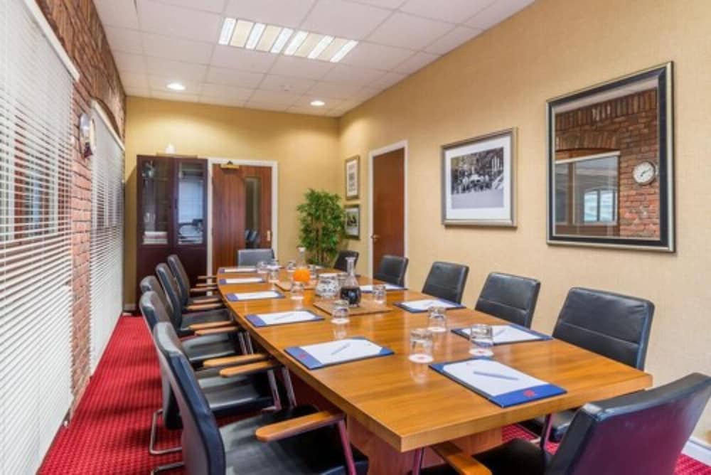 Parkway Hotel And Spa 47/55