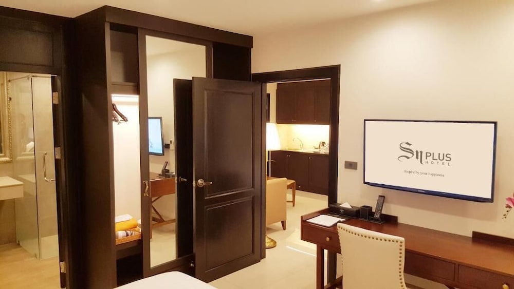SN PLUS HOTEL 35/44