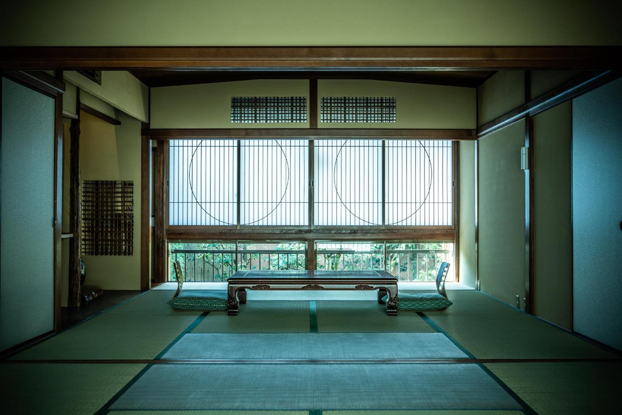 SUITE, 6 FUTON BEDS, GARDEN VIEW