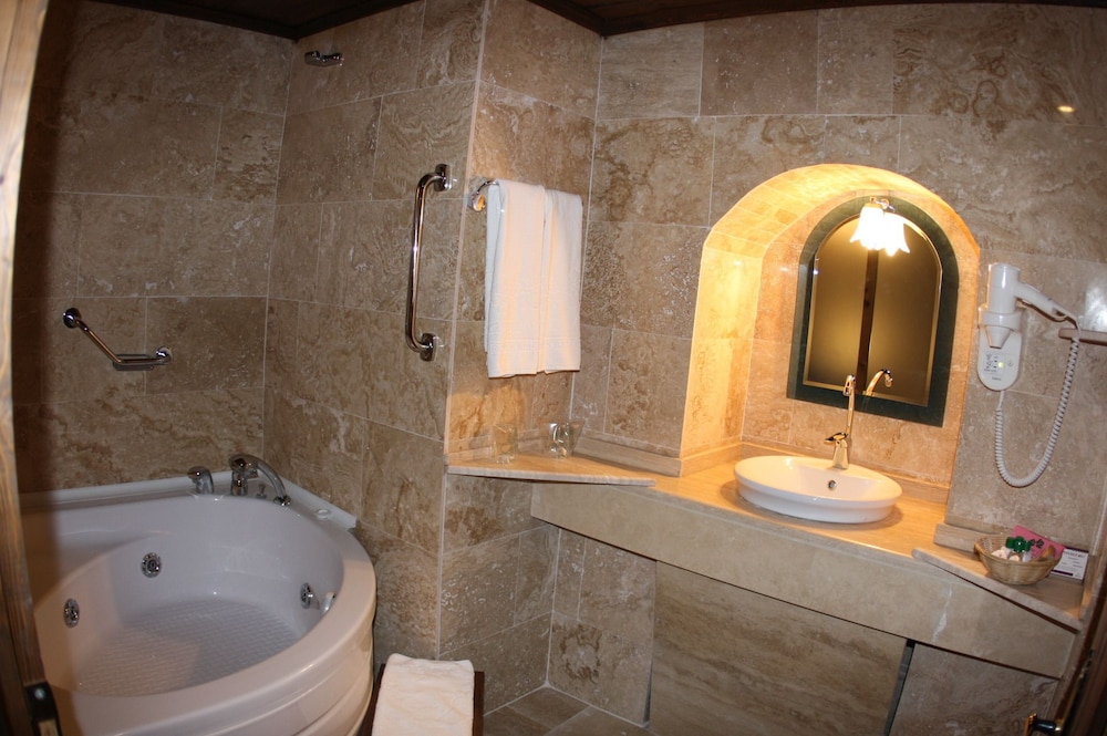 Cappa Villa Hotels 35/41