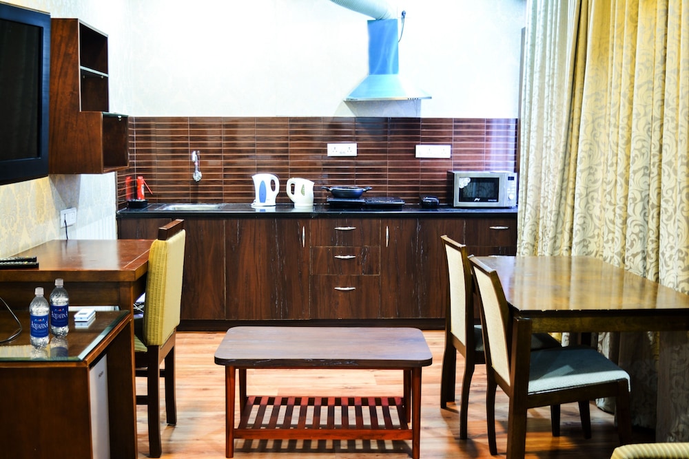 Serene Boutique Hotel 40/53
