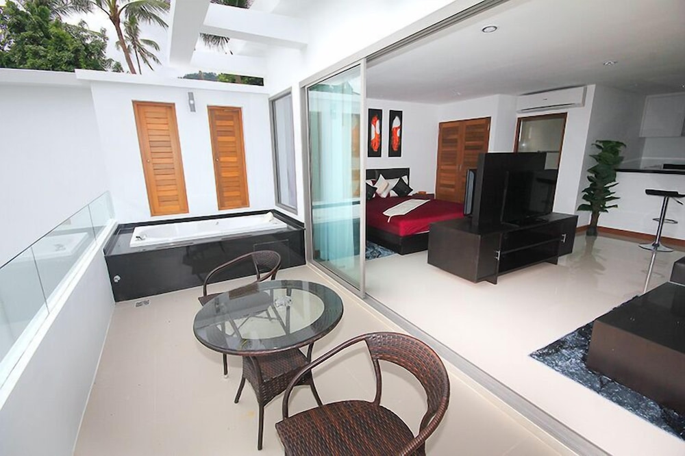 Tropical Sea View Residence 41/60