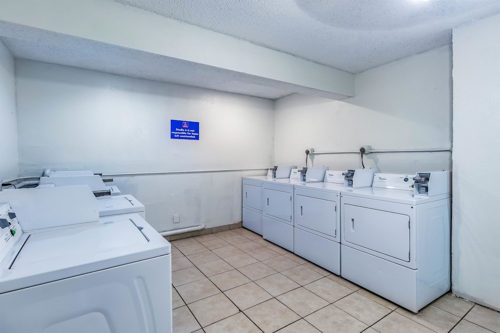 Motel6 Corpus Christi, TX - North 38/59