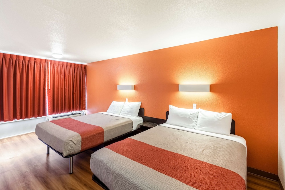 Motel6 Fort Worth, TX - Stockyards 12/29