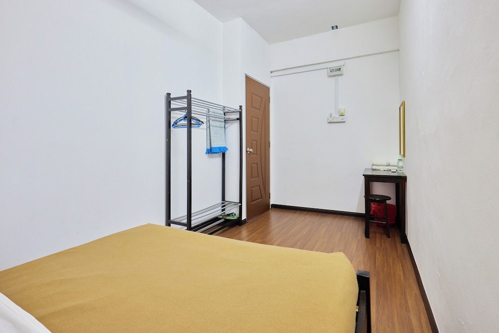 Uncle Guesthouse Kuala Terengganu by ZUZU 44/62