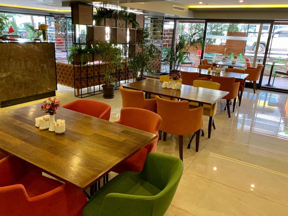 Asia Business Suites 35/50