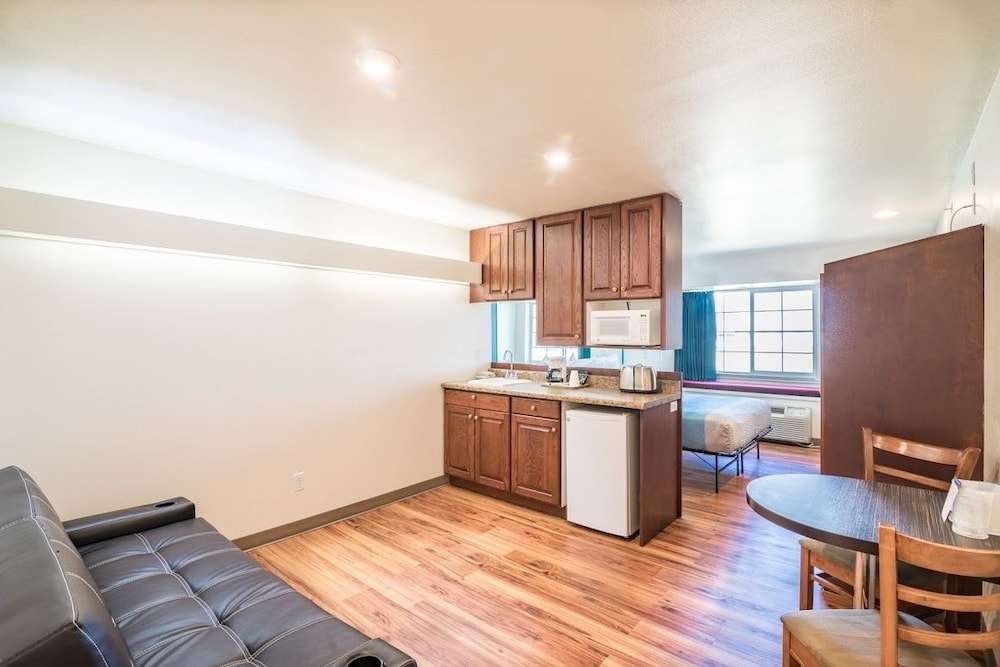 Motel6 Idaho Falls, ID - Snake River 35/56