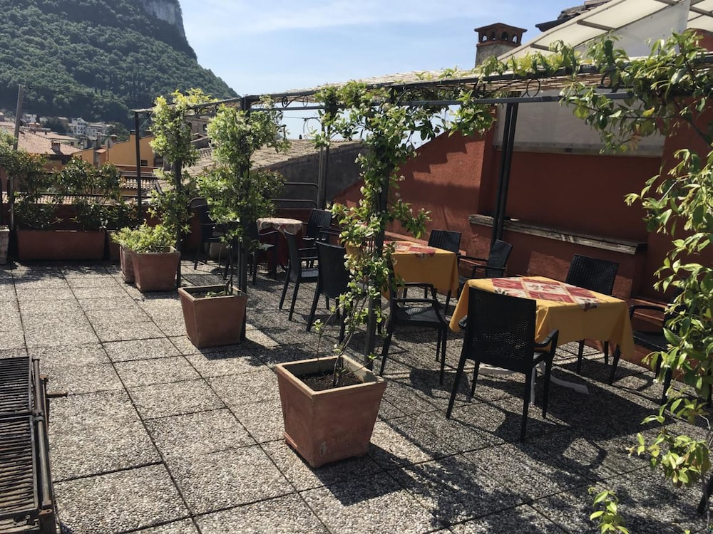 Hotel Cortina 38/44