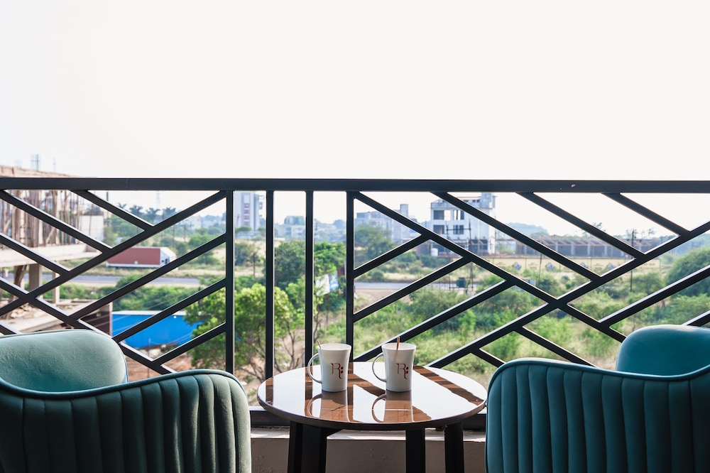 Regenta Place Igatpuri 27/33