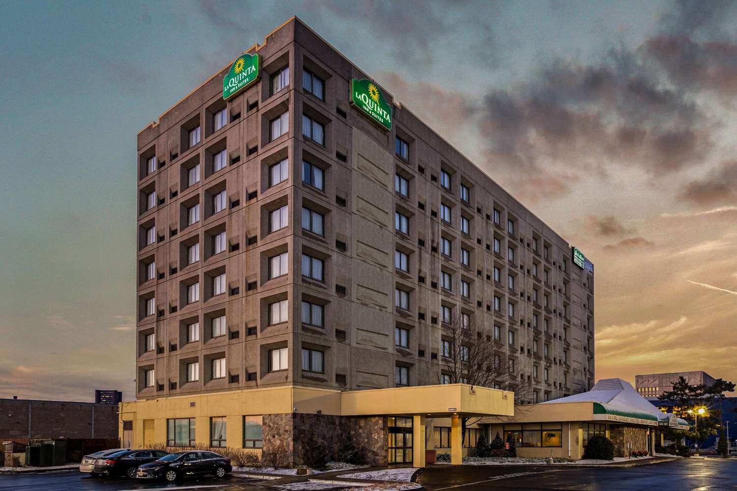 La Quinta Inn & Suites by Wyndham New Haven in NEW HAVEN - CT
