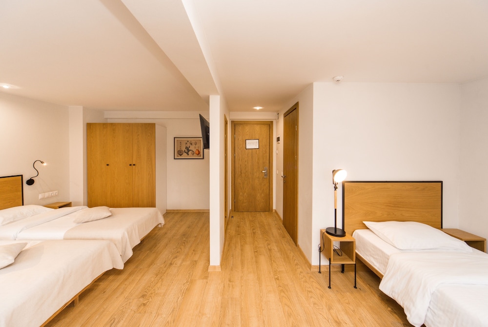 Urban Park Hotel 11/56