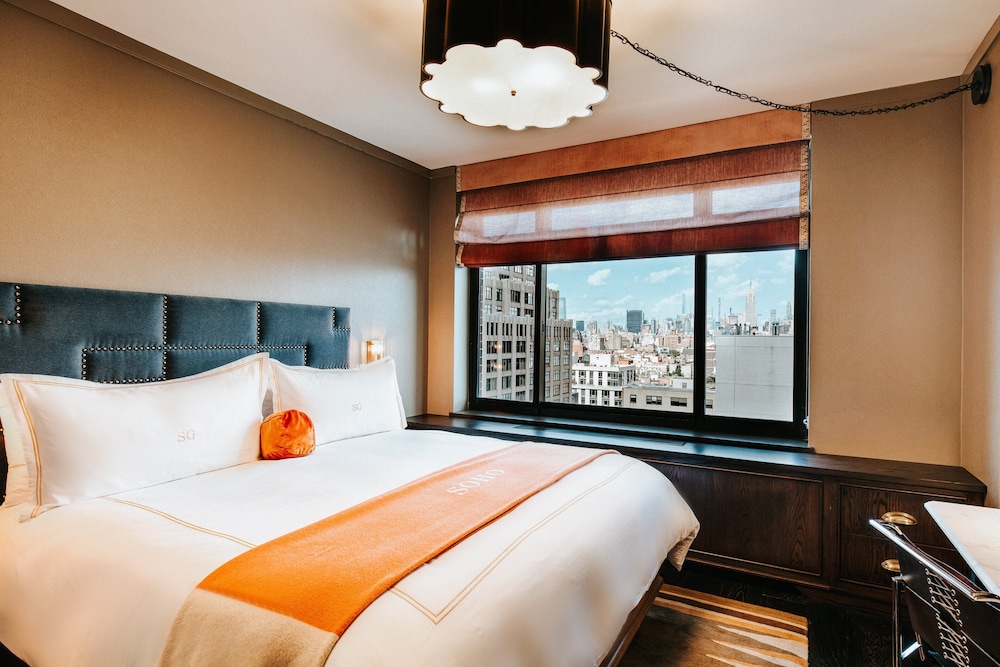 SOHO, KING BED