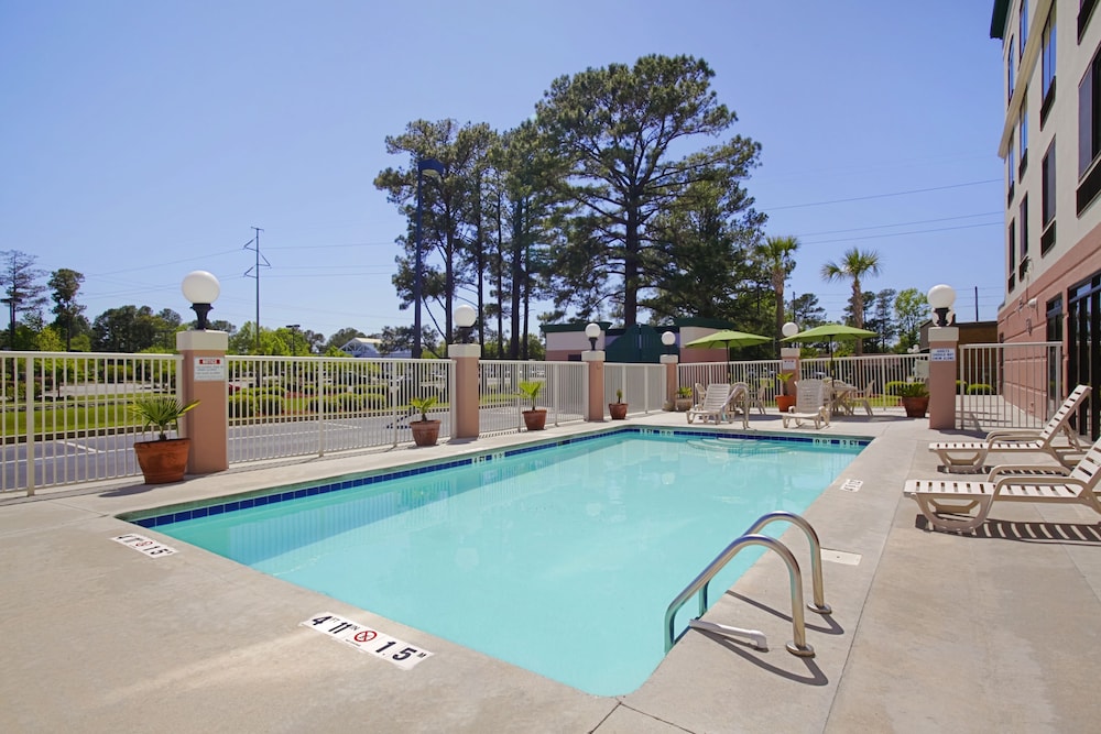 Wingate By Wyndham Wilmington 5/56