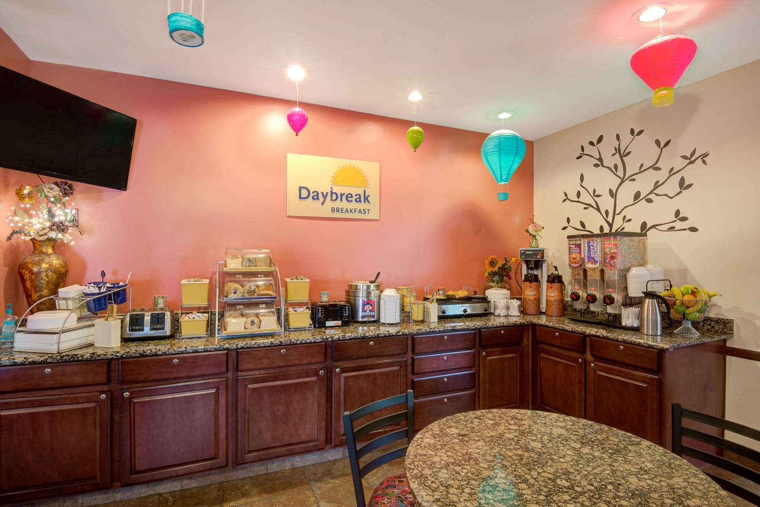 Days Inn & Suites By Wyndham Airport Albuquerque 3/38