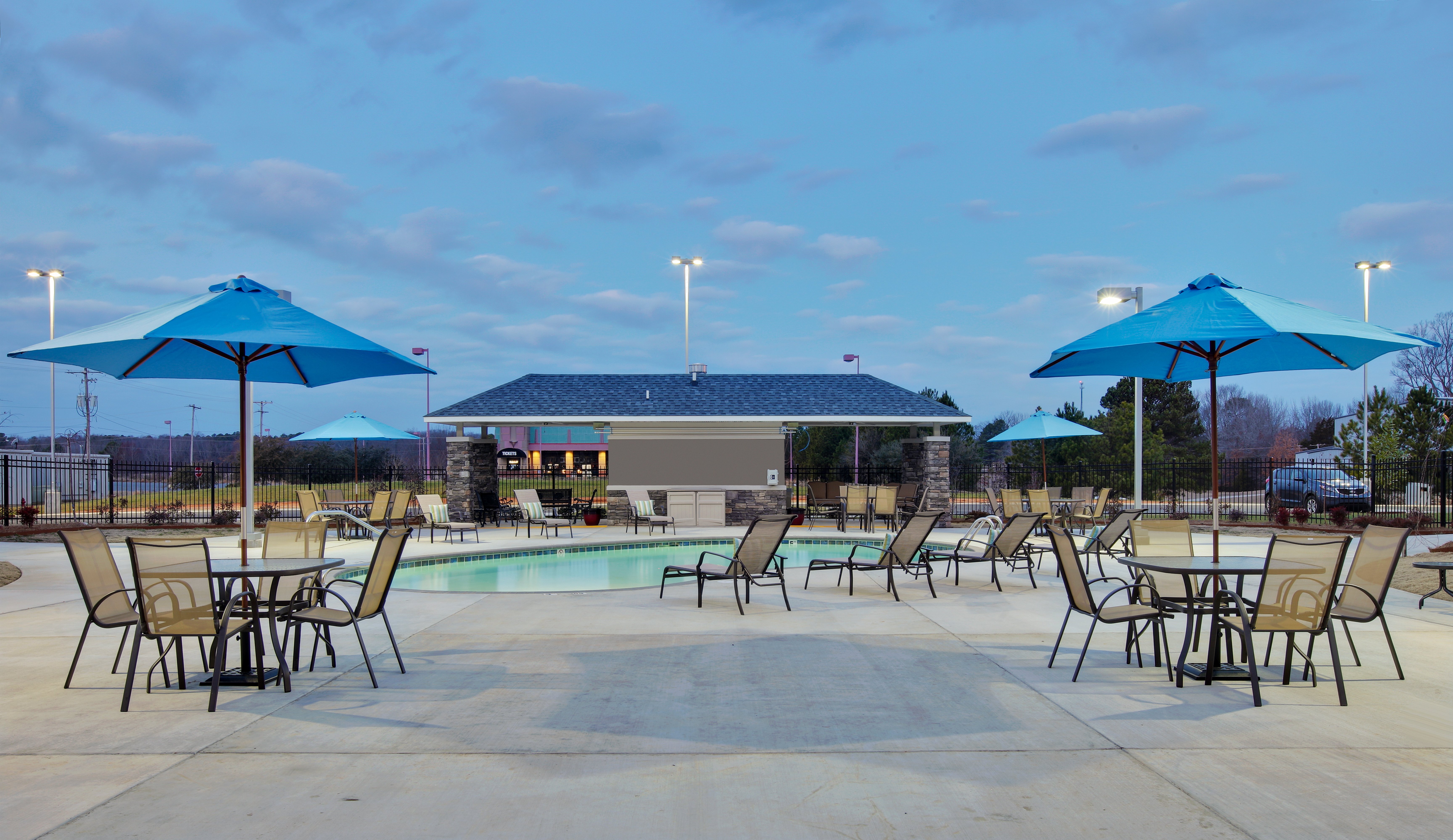 Holiday Inn Express Monticello 41/63