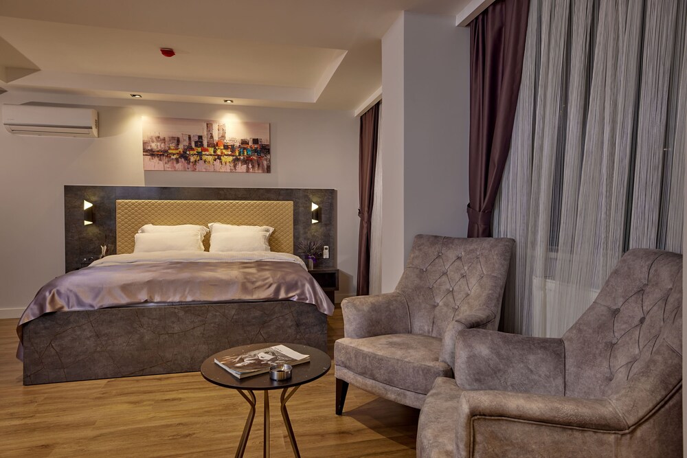 The Bold Hotel 27/45