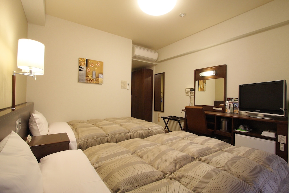 Hotel Route Inn Saijo 12/60