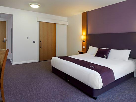 Wet, Double Bed, Accessible