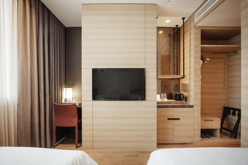 Crown Park Hotel Seoul 66/71