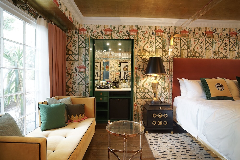 GRAND, PREMIER, KING BED, TERRACE