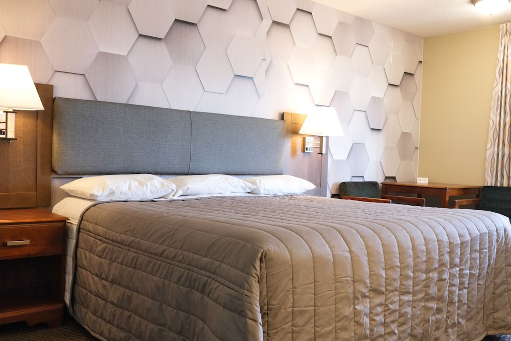 Regency Inn 18/72