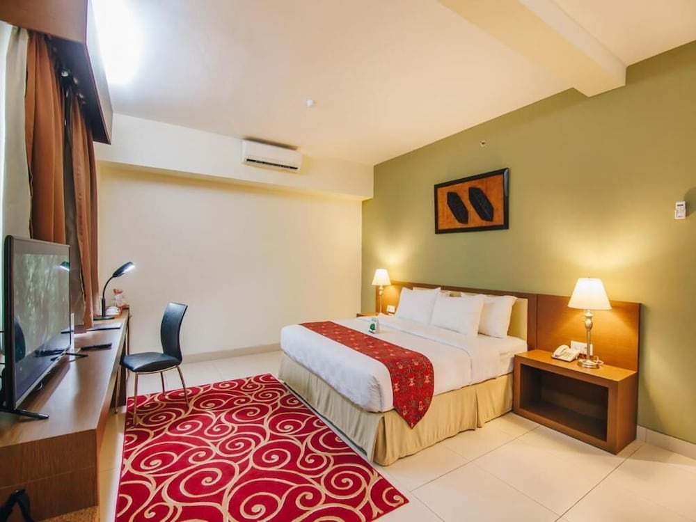 Hotel Luwansa 6/50