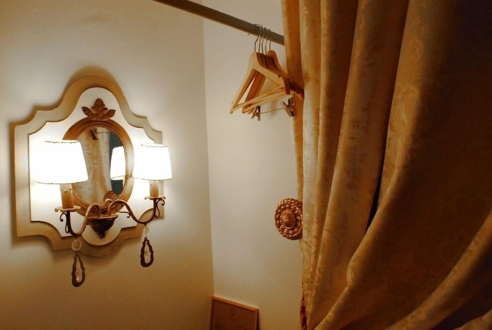 Grand Boutique Hotel 28/77