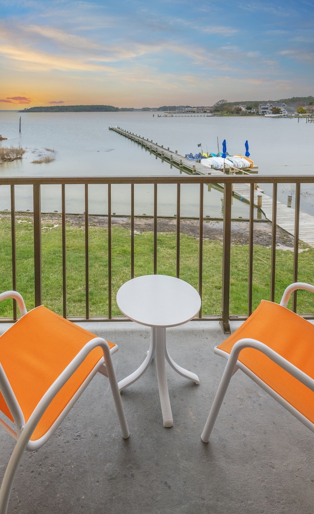 The Bay Resort 43/50