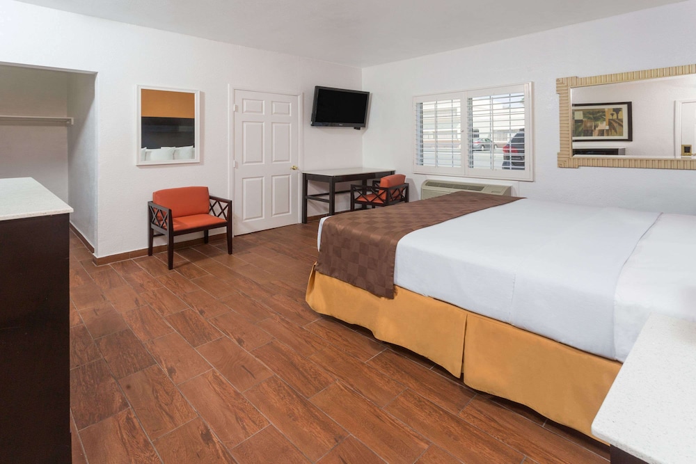 Adara Hotel Palm Springs 35/53
