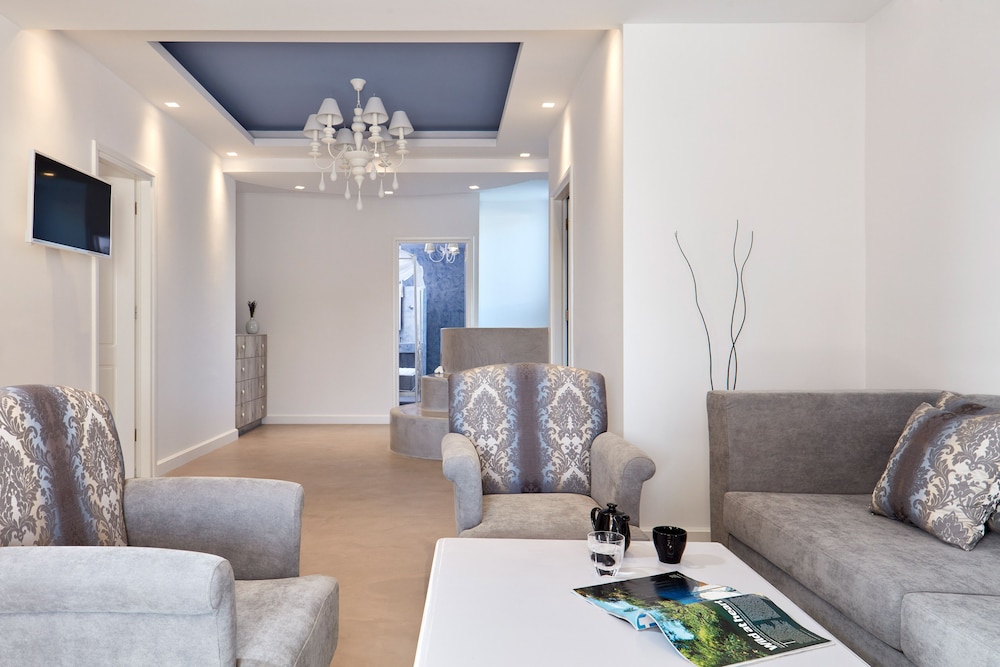 Orabel Suites - Adults Only 27/50