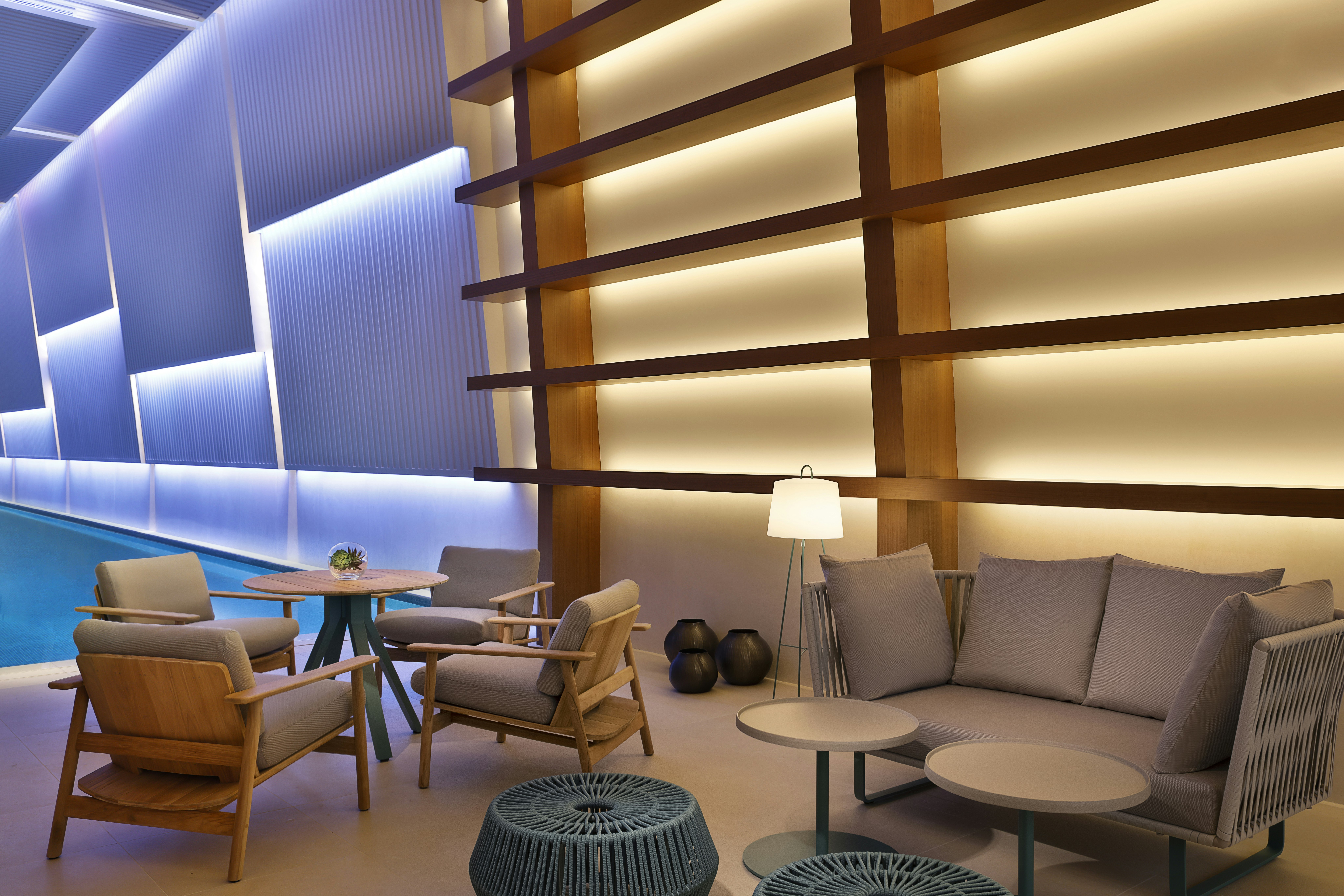 DoubleTree by Hilton Sharjah Waterfront Hotel and Residences 9/35