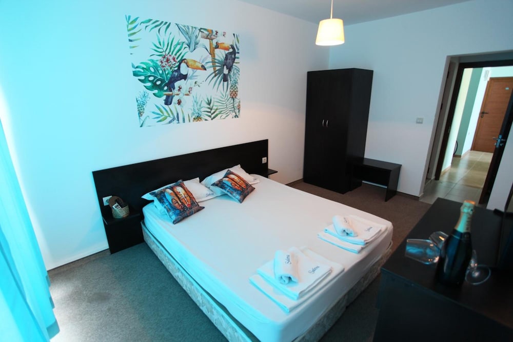 Salena Beach Hotel 21/50