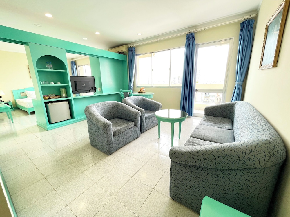 Bat Dat Hotel 36/51