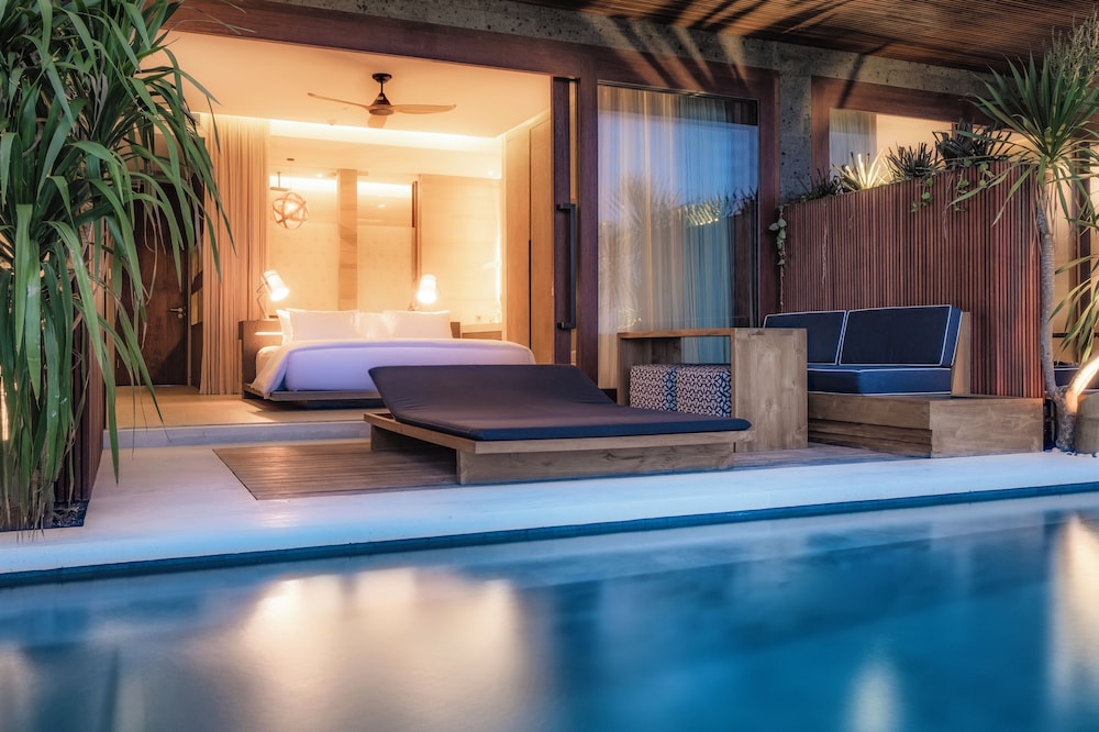 Hotel Komune and Beach Club Bali 43/71